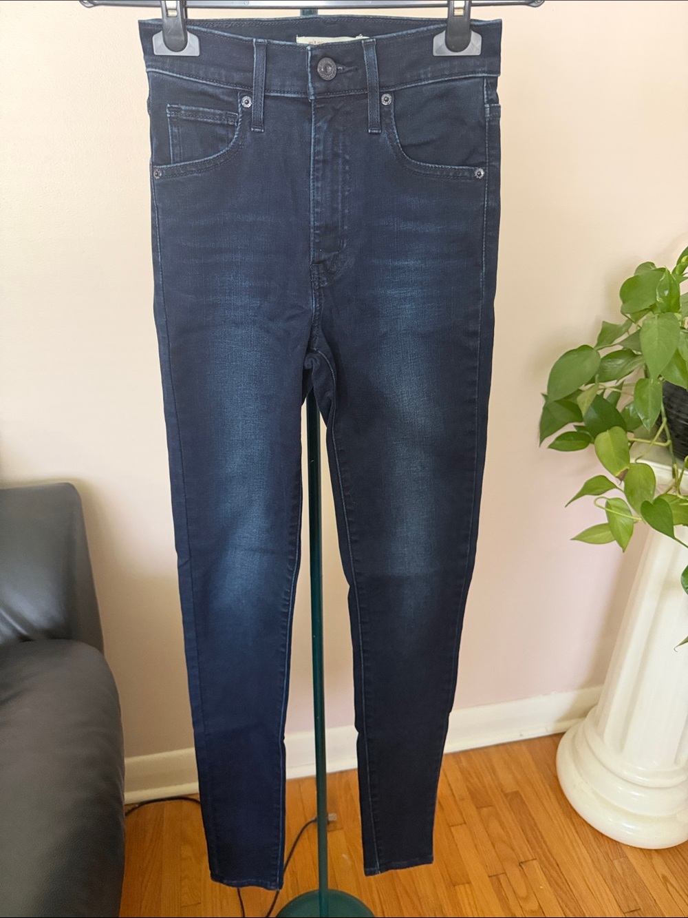 Levi's Women's Dark Blue Skinny Jeans